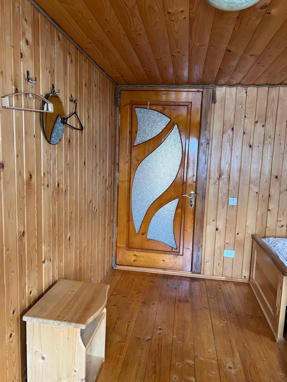 Appartement Domashnya Oselya à Verkhovyna Extérieur photo