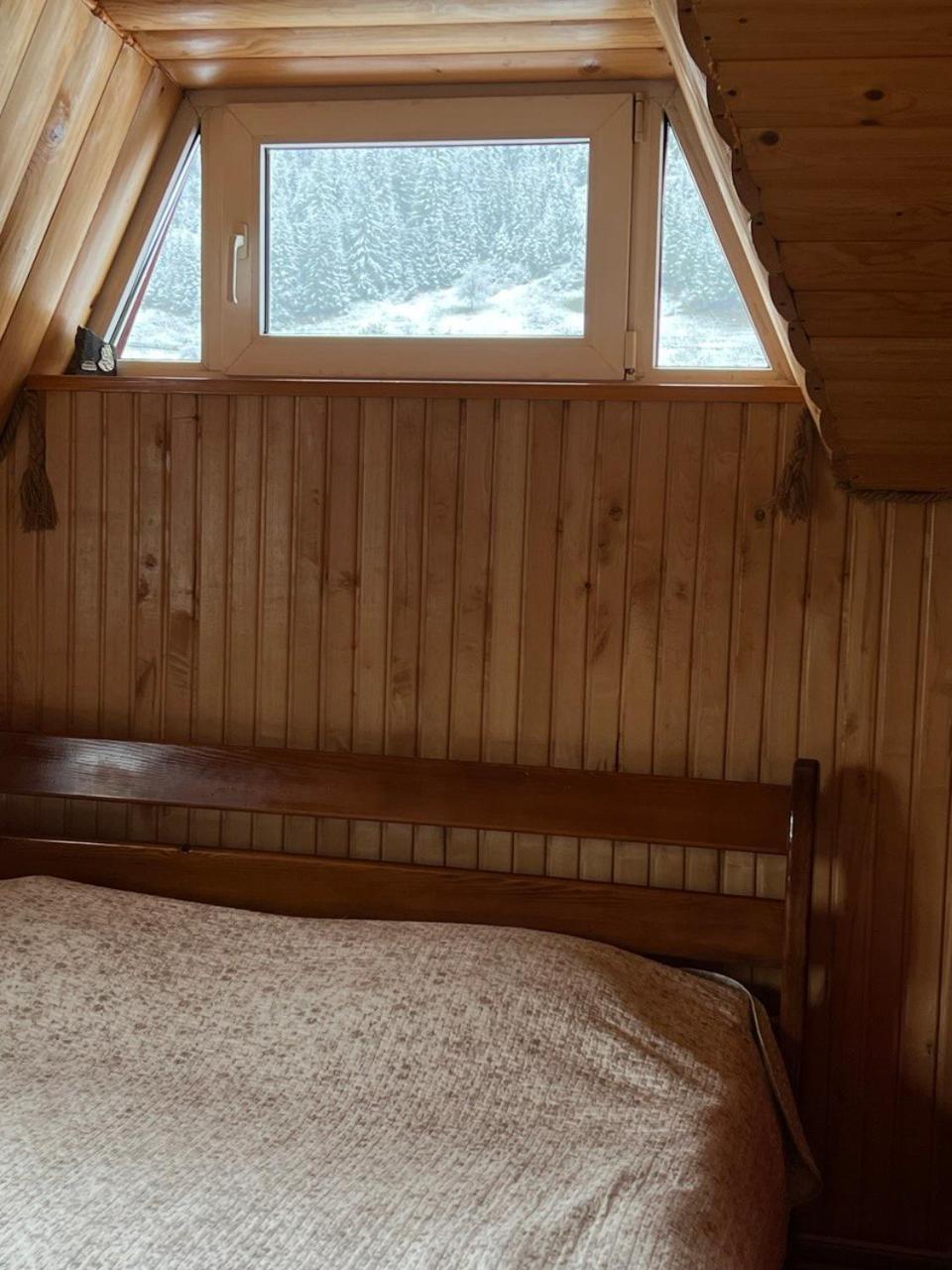 Appartement Domashnya Oselya à Verkhovyna Extérieur photo