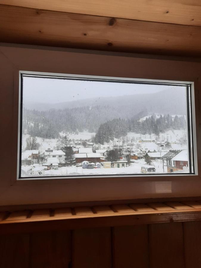 Appartement Domashnya Oselya à Verkhovyna Extérieur photo